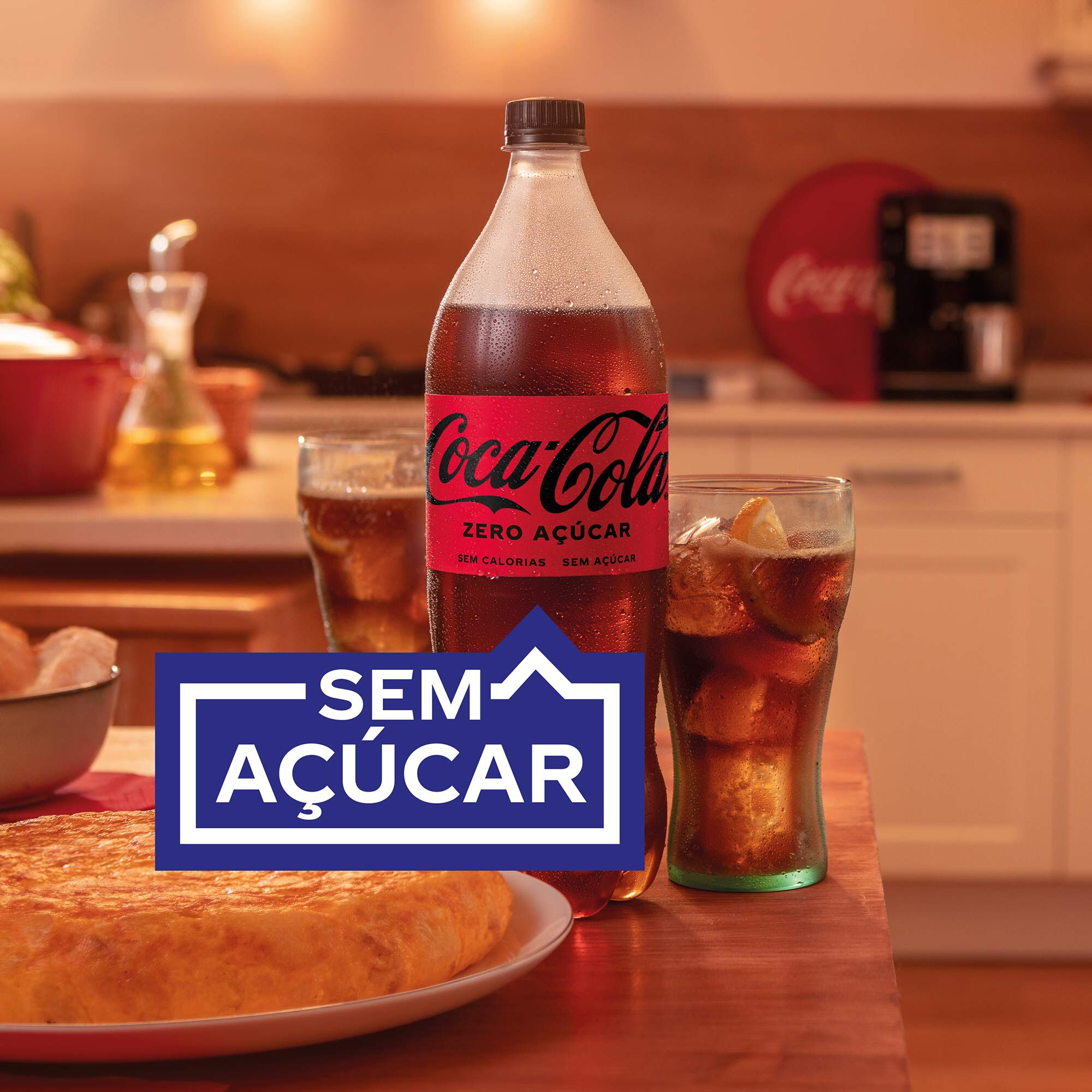 REFRIGERANTE COM G&Aacute;S COCA-COLA ZERO A&Ccedil;&Uacute;CAR 4X1L image number 4