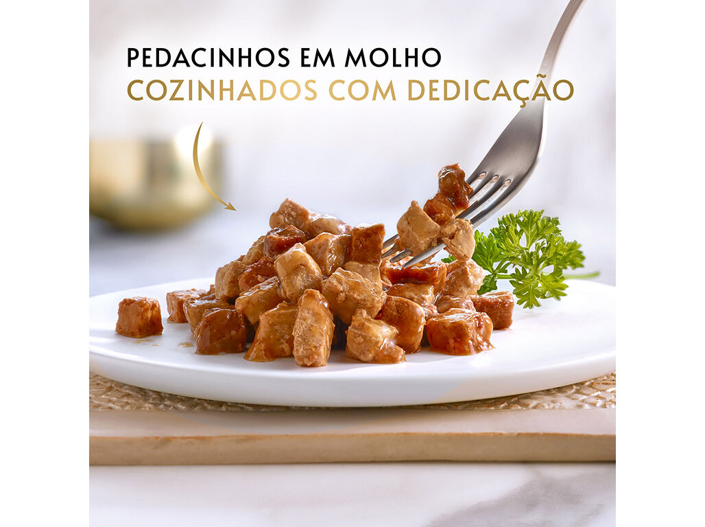 COMIDA H&Uacute;MIDA PARA GATO GOURMET GOLD COM SALM&Atilde;O E FRANGO 85G image number 4