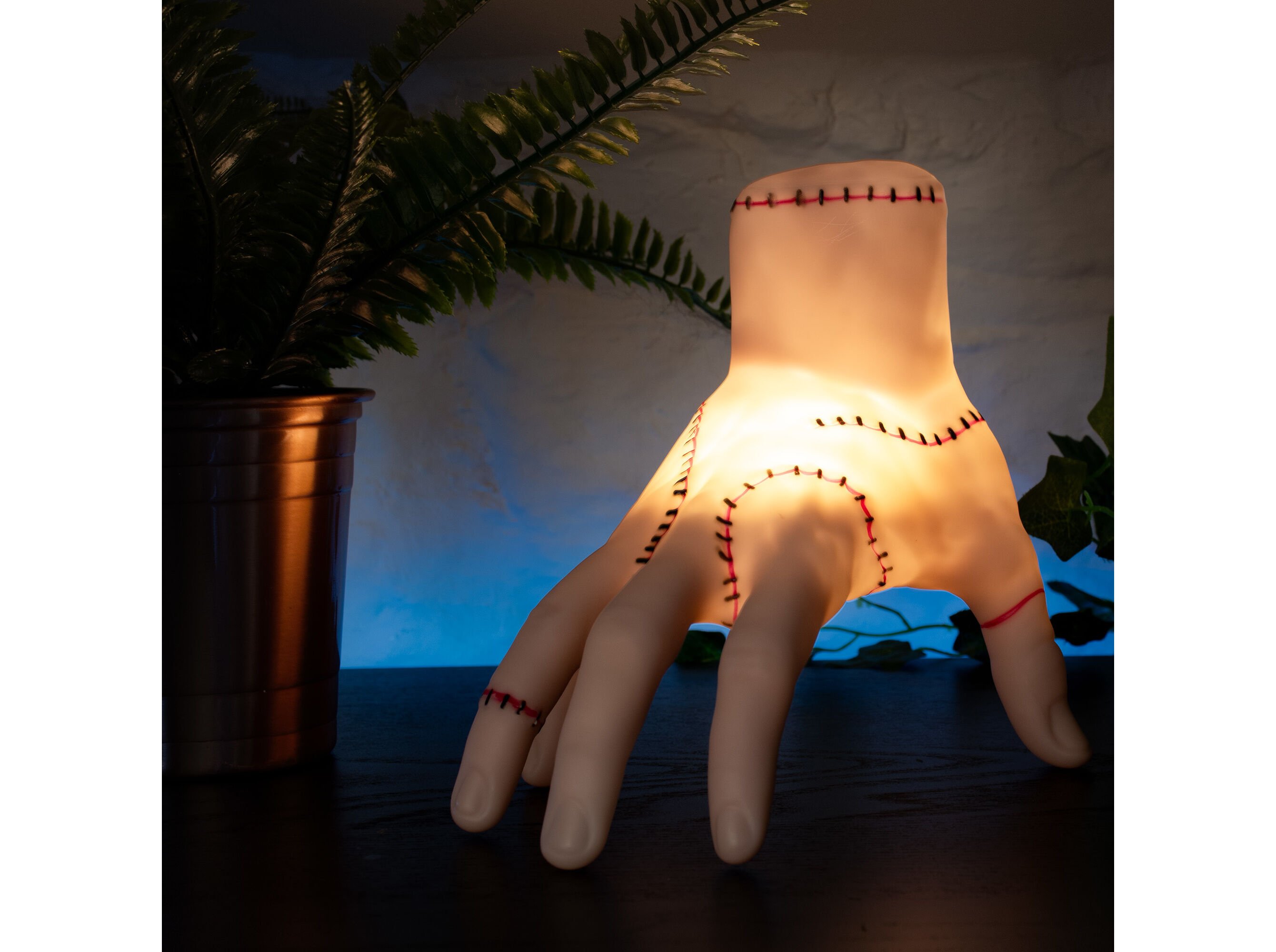 CANDEEIRO THING WEDNESDAY image number 1