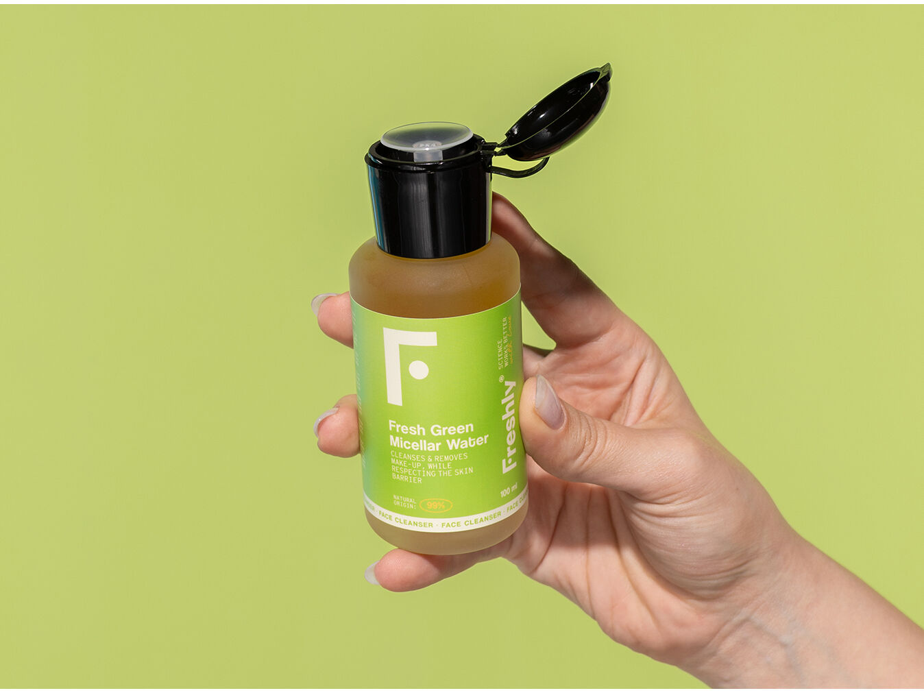 &Aacute;GUA MICELAR FRESHLY FRESH GREEN 100ML image number 1
