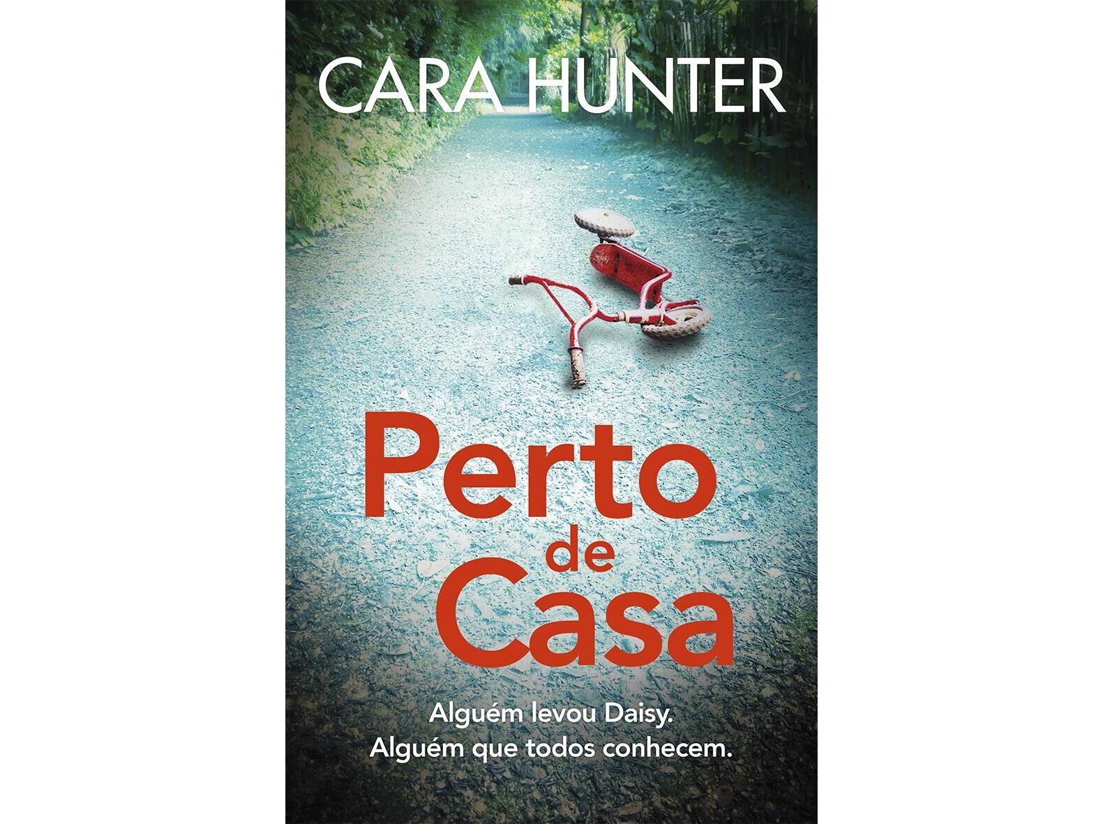 LIVRO PERTO DE CASA CARA HUNTER image number 0