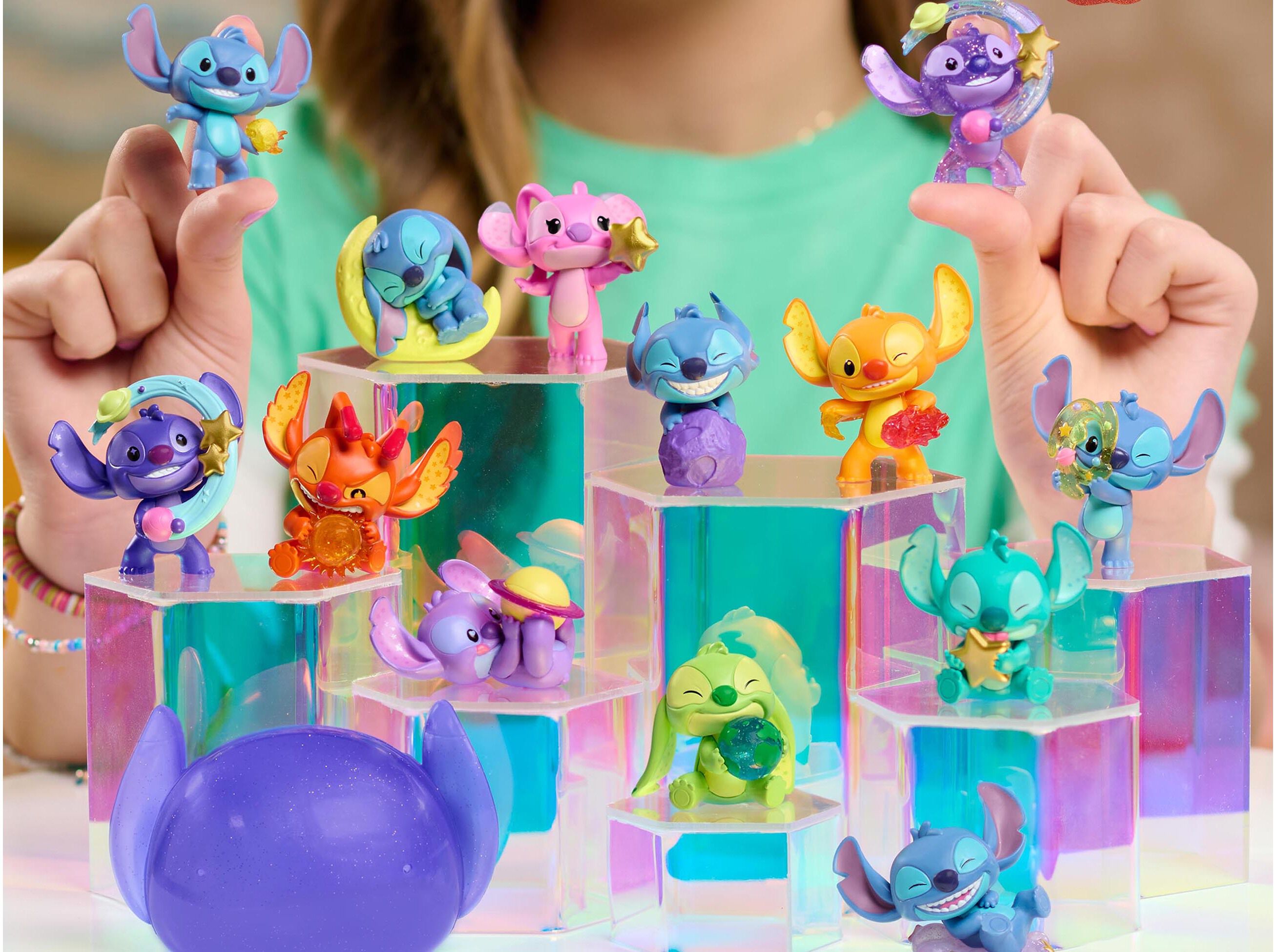 C&Aacute;PSULAS STITCH COLECION&Aacute;VEIS MODELOS SORTIDOS image number 2