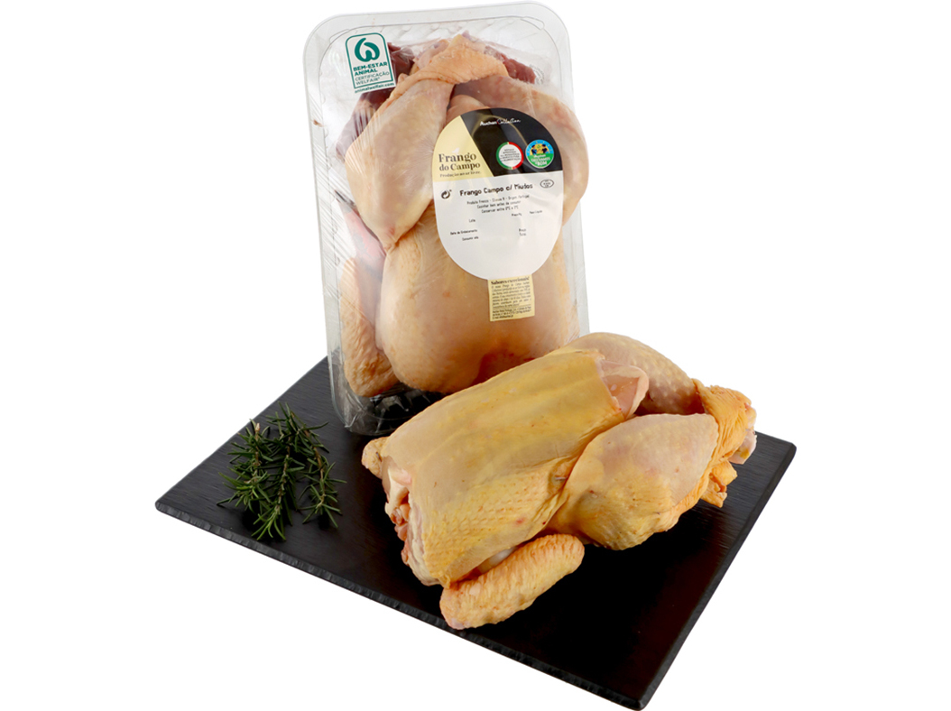 Frango do campo inteiro c/miudos auchan cultivamos o bom kg